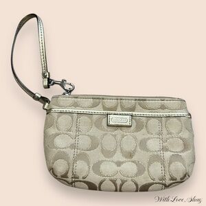 Y2K 2000s vintage tan and gold glitter wristlet